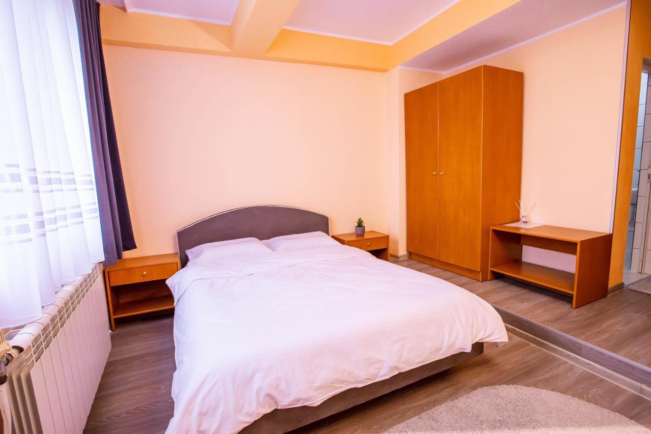 Komitite Complex Chuchuligovo Bagian luar foto