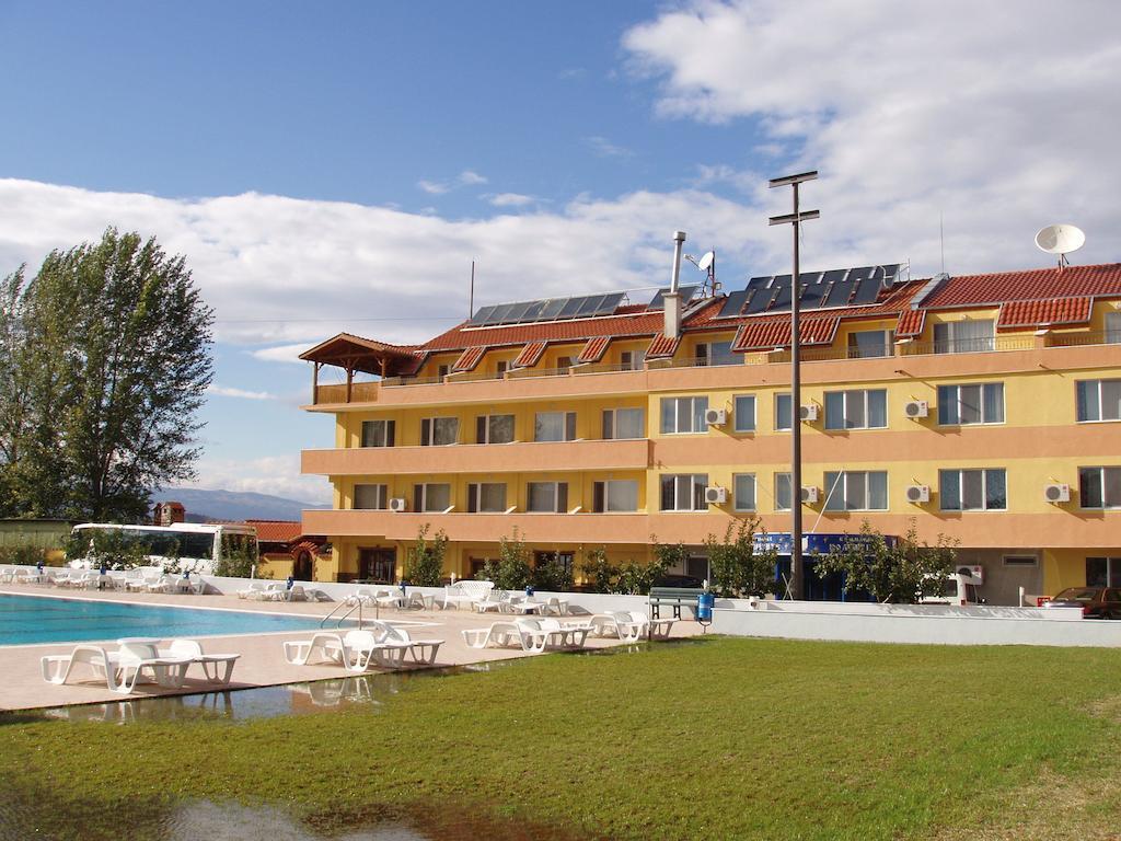 Komitite Complex Chuchuligovo Bagian luar foto
